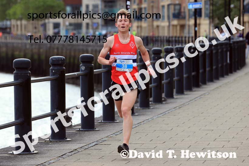 Bridges of the Tyne 5 Mile Road Race, Newcastle Quayside.  Photo: David T. Hewitson/Sports for All Pics